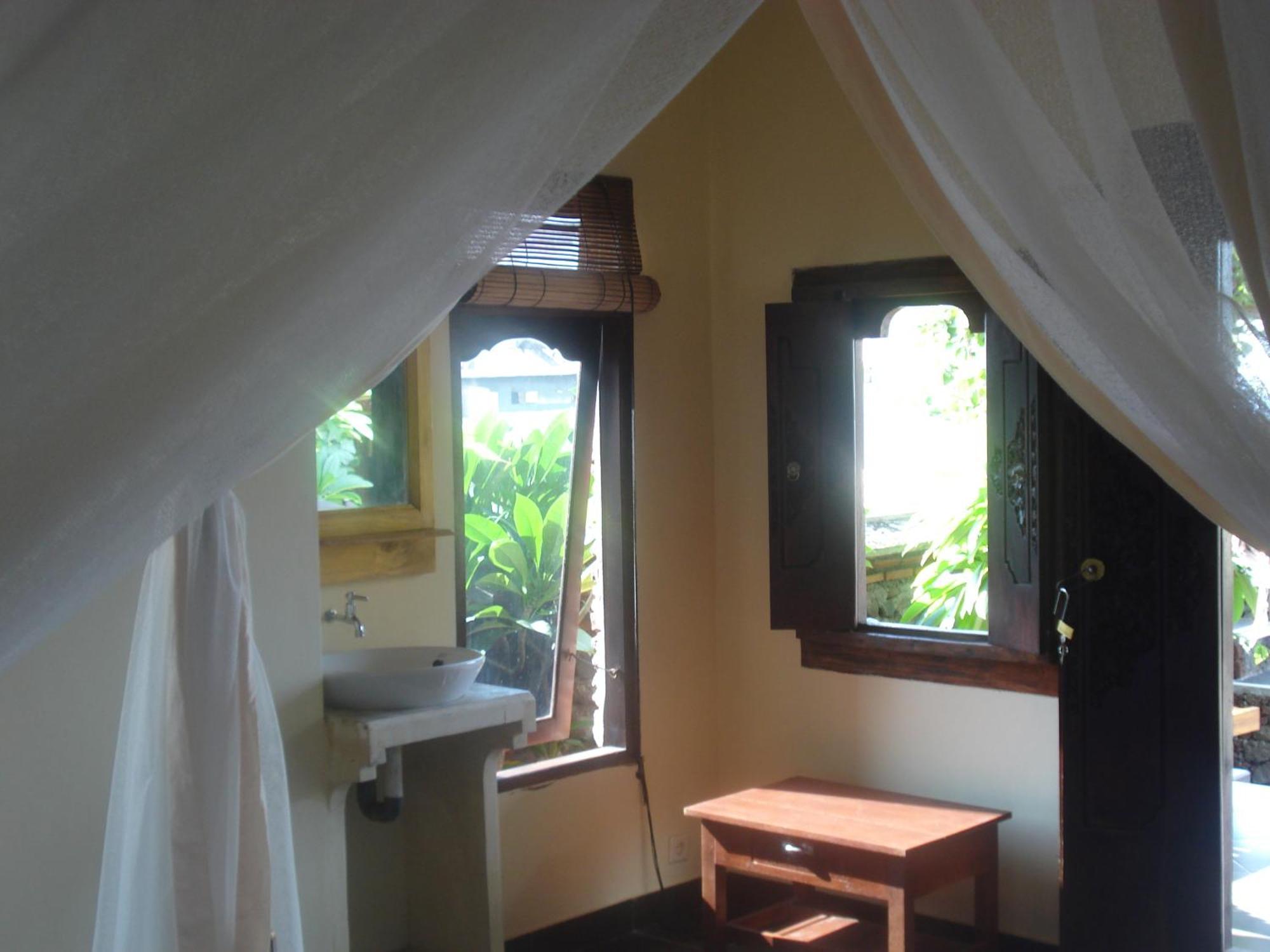 Bulih Beach Bungalows Amed Dış mekan fotoğraf